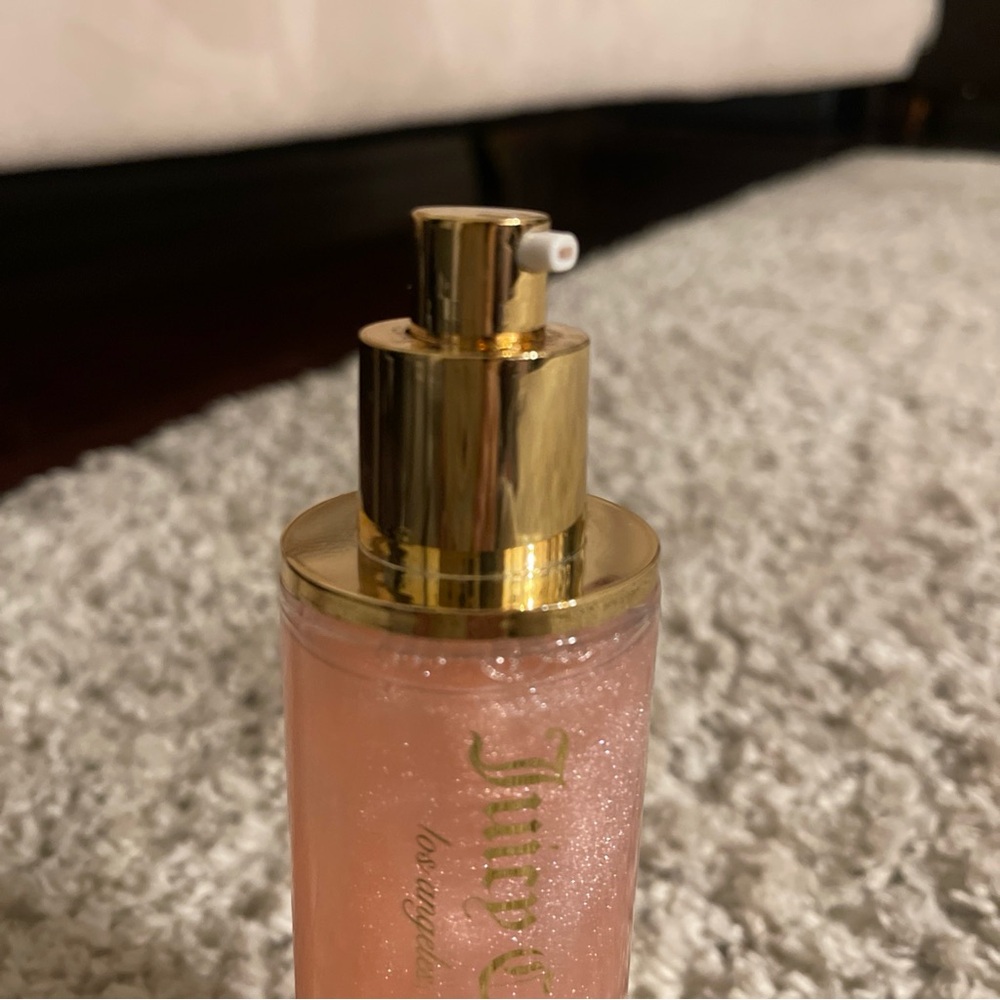 Juicy Couture Strawberry Vanilla Collagen  Body Oil 4 Fl Oz No Cap New - Picture 3 of 4